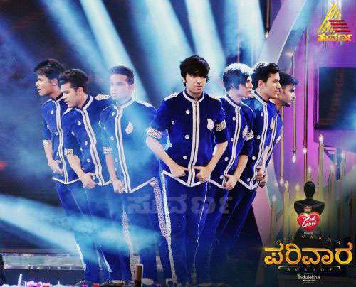Shraey Khanna- INVINCIBLE Glams Up 'Suvarna Parivaar Awards 2015'